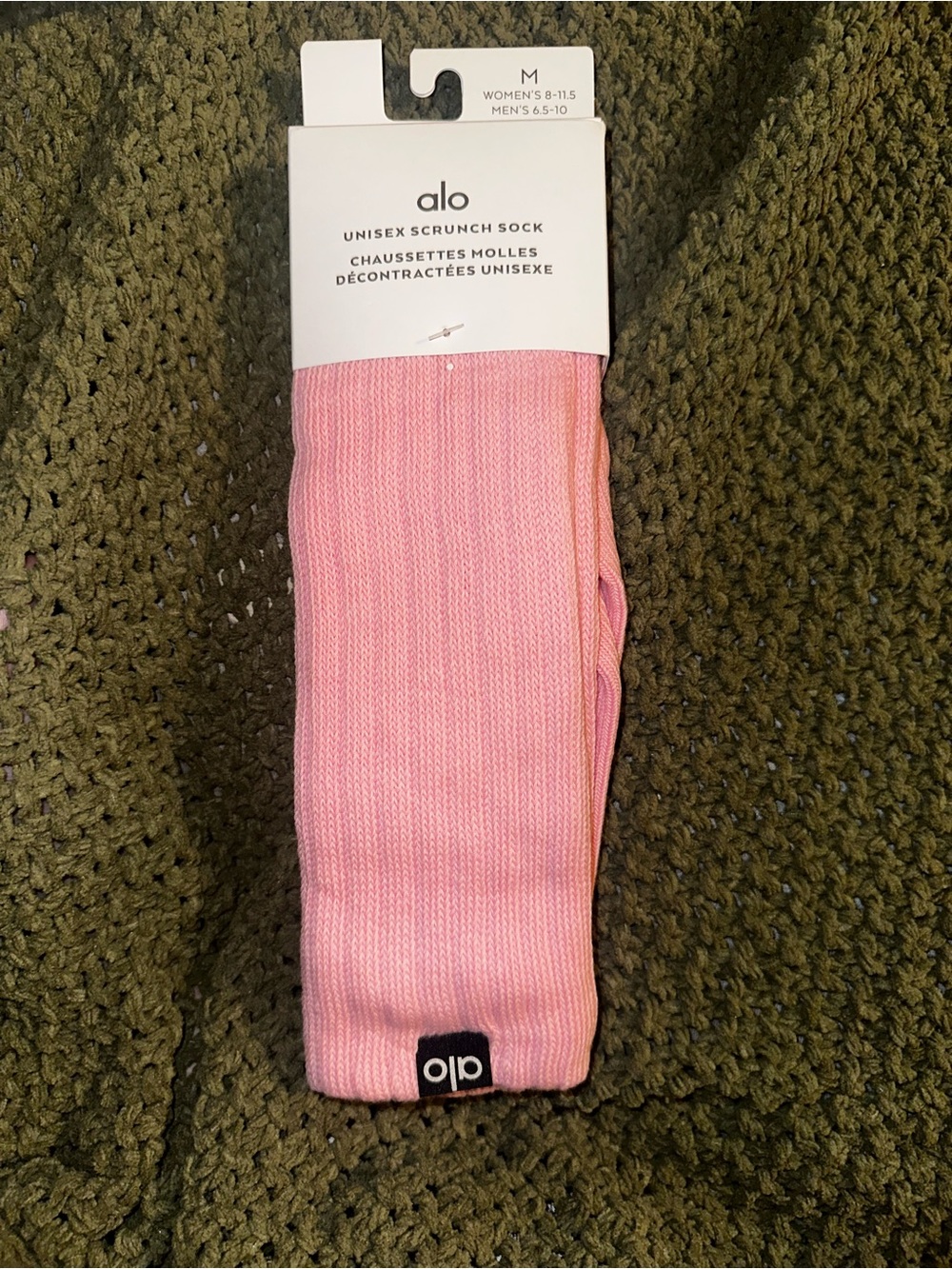 Alo unisex scrunch socks BNWT color sweet pink size 8-11 perfect gift